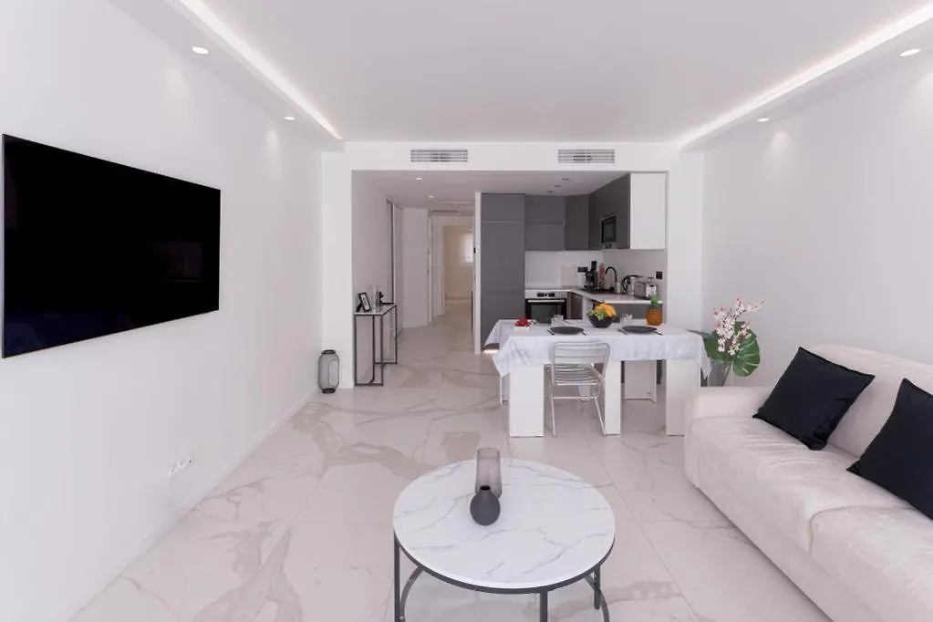 Apartment Lunique Maubourg - Next Hotel Martinez - Terrasse Cannes Frankreich